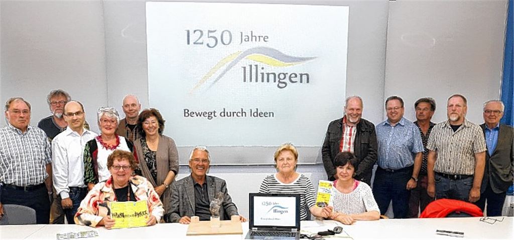 Die Organisatoren präsentieren nicht nur das Jubiläumsprogramm, sondern auch das Logo und das Motto zum 1250-jährigen Bestehen der Gemeinde. Foto: Goertz