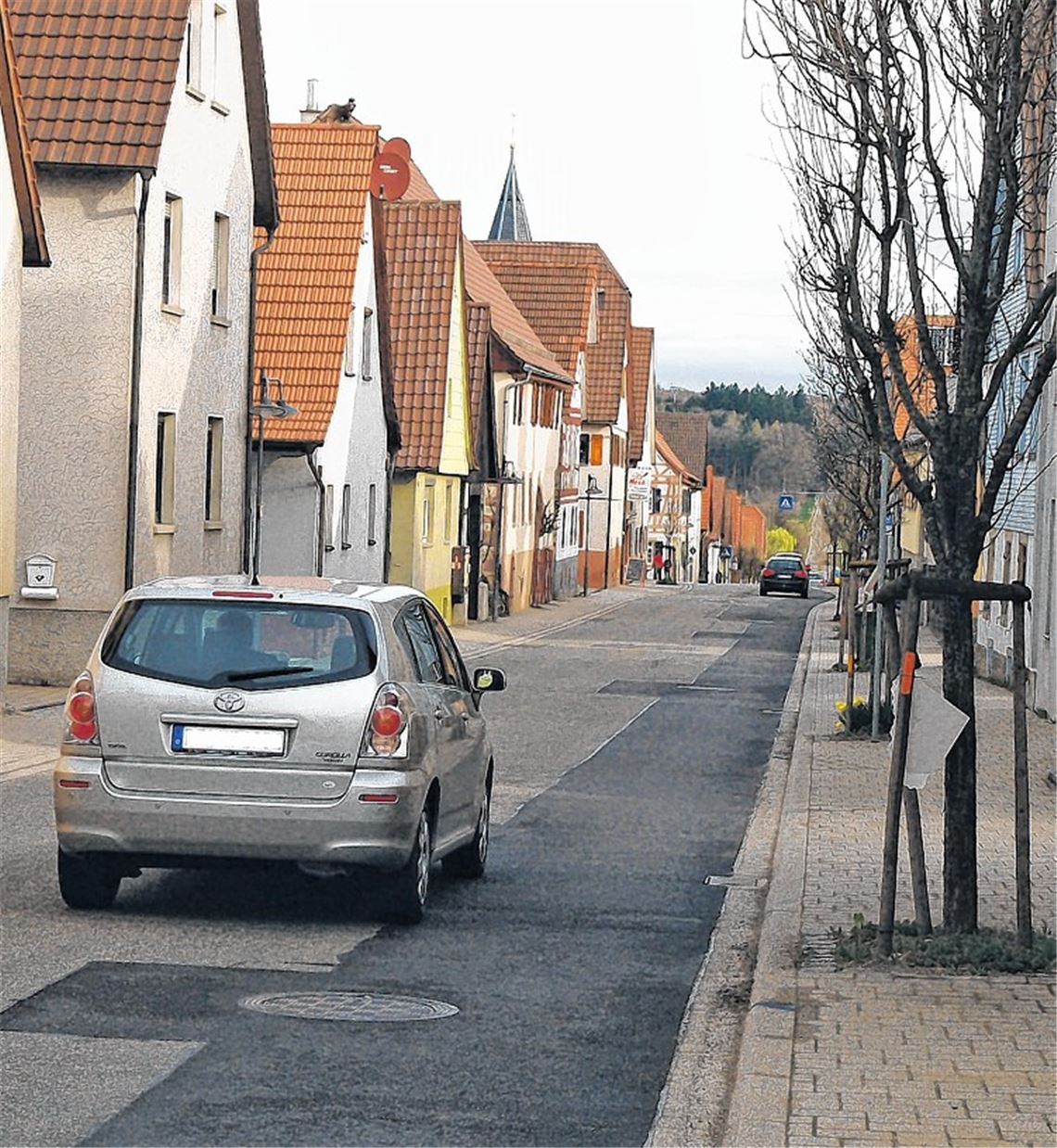 Die Ortsdurchfahrt Pinache.