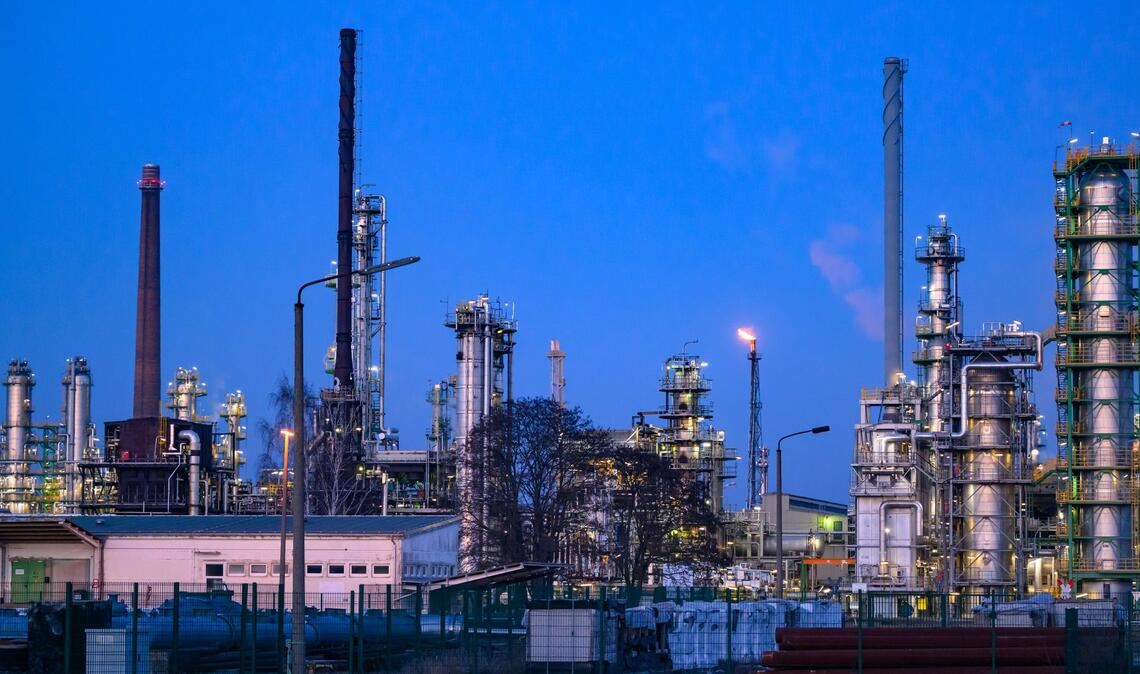 Die PCK-Raffinerie in Schwedt/Oder befürchtet negative Folgen für die Versorgung mit Sprit und Heizöl, falls US-Sanktionen in Kraft treten. (Archivbild)
