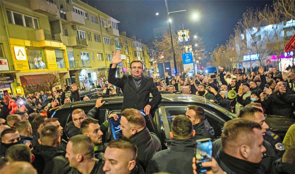 Die Parlamentswahlen hat Kurti triumphal gewonnen.