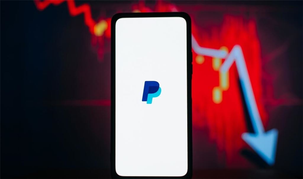Die PayPal-Aktie ist am Dienstag um 22 Prozent gefallen. Erfahren Sie, welche Gründe hinter dem Kursrückgang stecken und wie die Zukunft des Unternehmens aussieht.