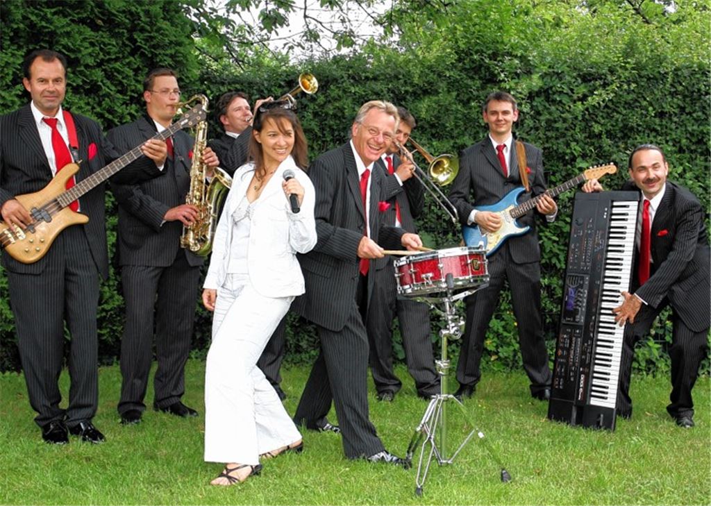 Die Peter Weisheit Band lädt beim 44. ADAC-Ball zum Tanz. Foto: privat