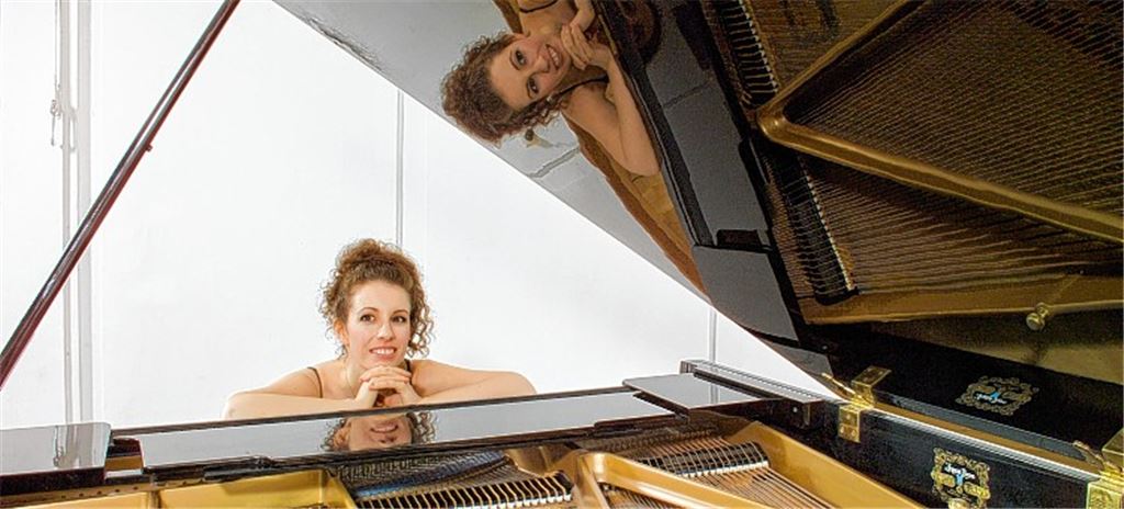 Die Pianistin Anna Tyshayeva gastiert am 2. März im Gemeindehaus in Knittlingen.