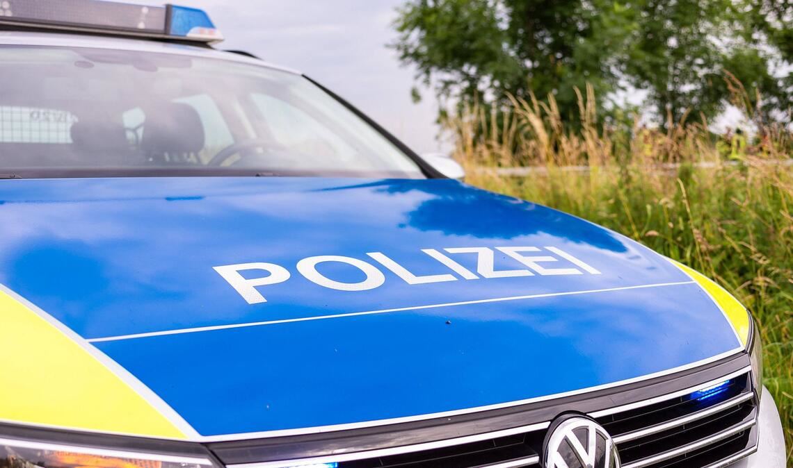 Die Polizei ermittelt vor Ort (Symbolbild).