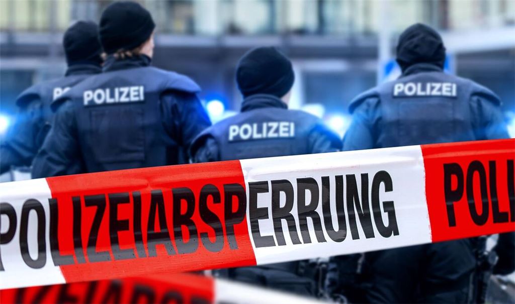 Die Polizei fahndet nach einem 40-Jährigen, der in Menden Schüsse abgegeben haben soll. (Symbolbild)