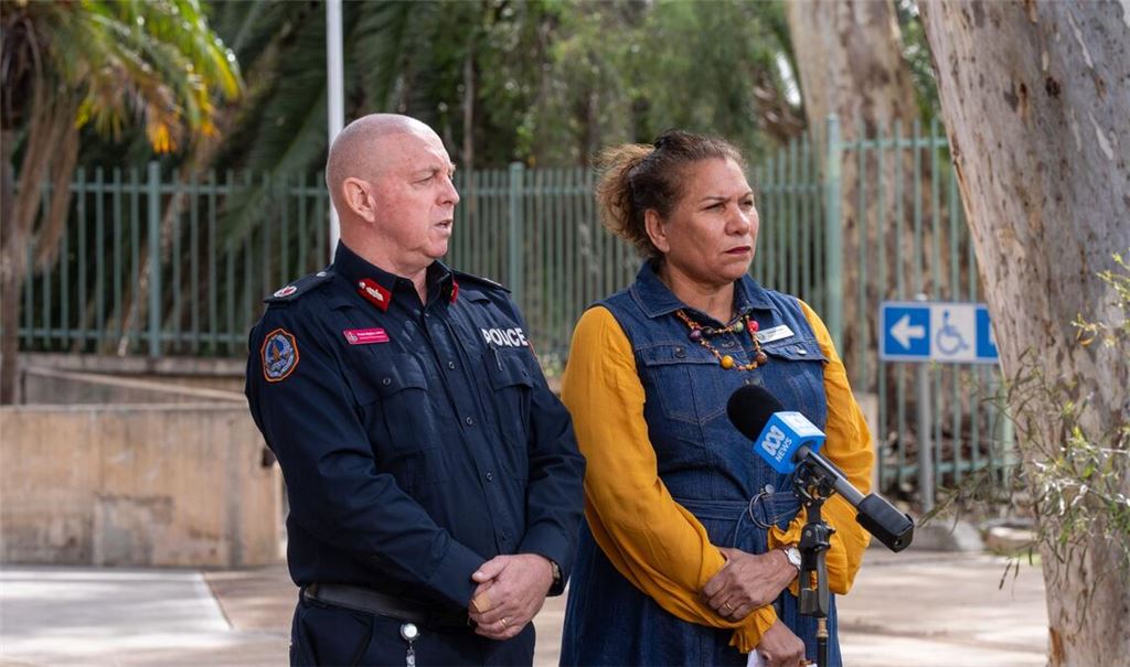 Die Polizei glaubt, dass die kleine Sharon noch lebt.