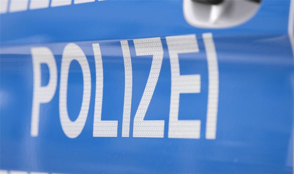 Die Polizei hielt die Frau an. (Symbolbild)
