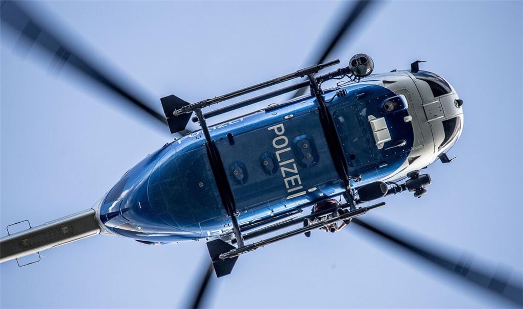 Die Polizei in Aalen sucht fieberhaft nach dem einen Mann, der ein Juwelier überfallen hat (Symbolfoto).