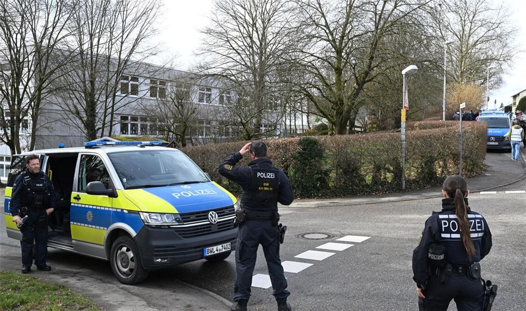 Die Polizei ist an einer Schule in Bretten im Einsatz.