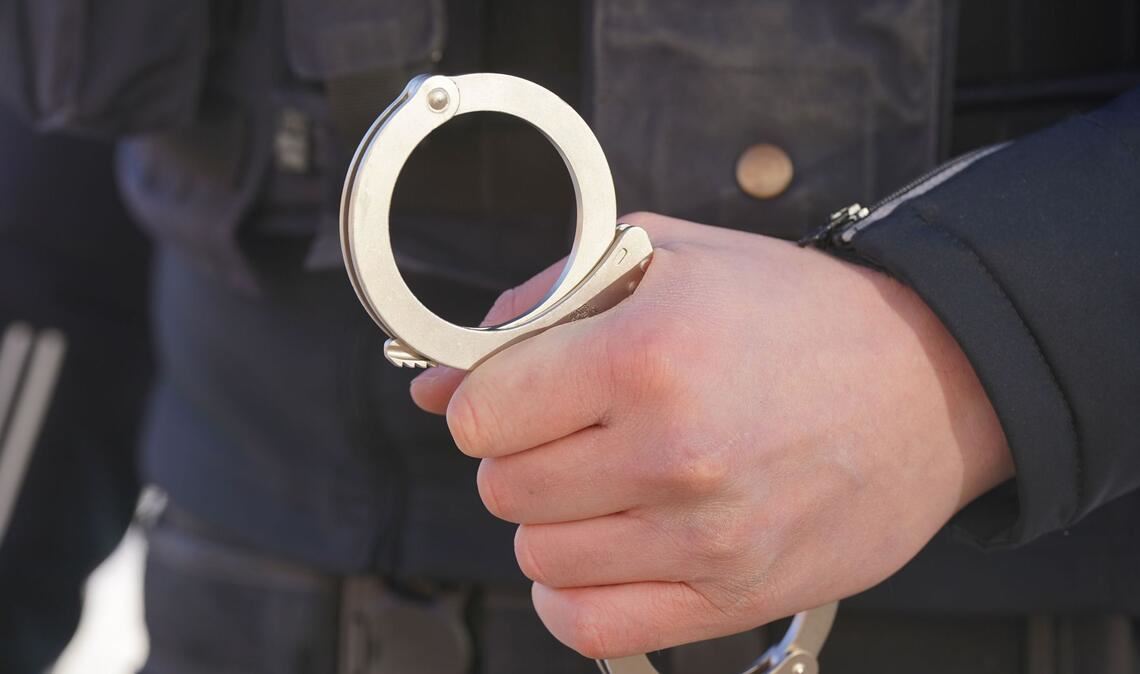 Die Polizei nahm den Mann in Gewahrsam. (Symbolbild)