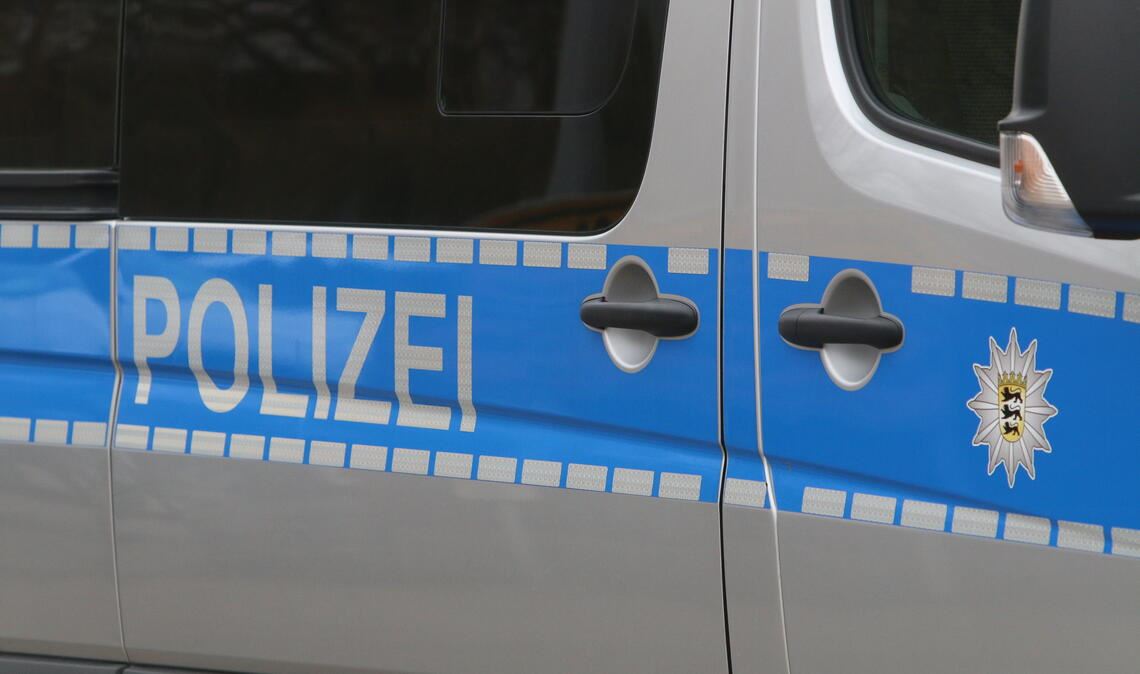 Die Polizei rückt sofort aus, findet die verdächtigen Transporter aber nicht. Foto: Archiv