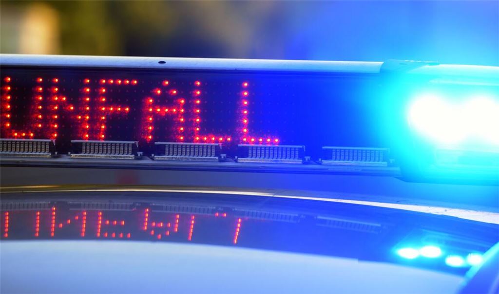 Die Polizei sicherte die Unfallstelle (Symbolbild).