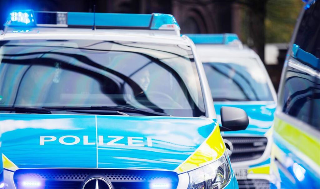 Die Polizei stoppte den Mann. (Symbolbild)