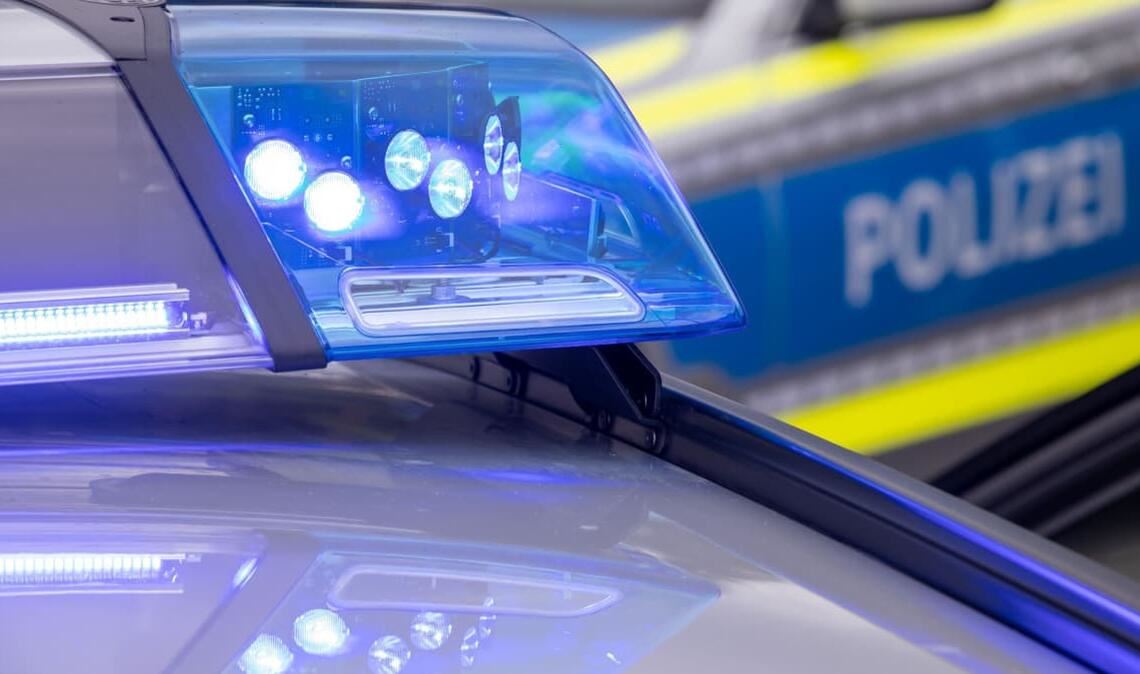 Die Polizei sucht Zeugen. (Symbolbild)