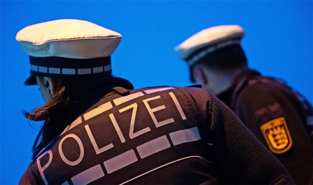 Die Polizei suchte das Gebiet um den Fundort weiträumig ab. (Symbolfoto)