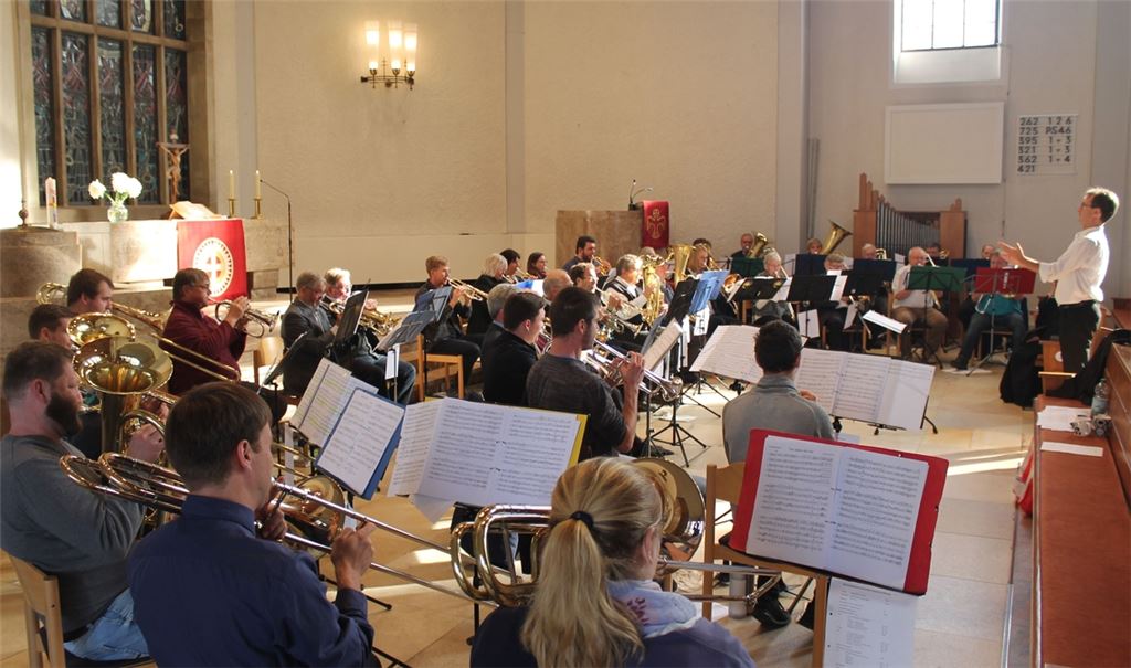 Die Posaunenchor-Gemeinschaft gestaltet den besonderen Gottesdienst.Foto: Pfisterer