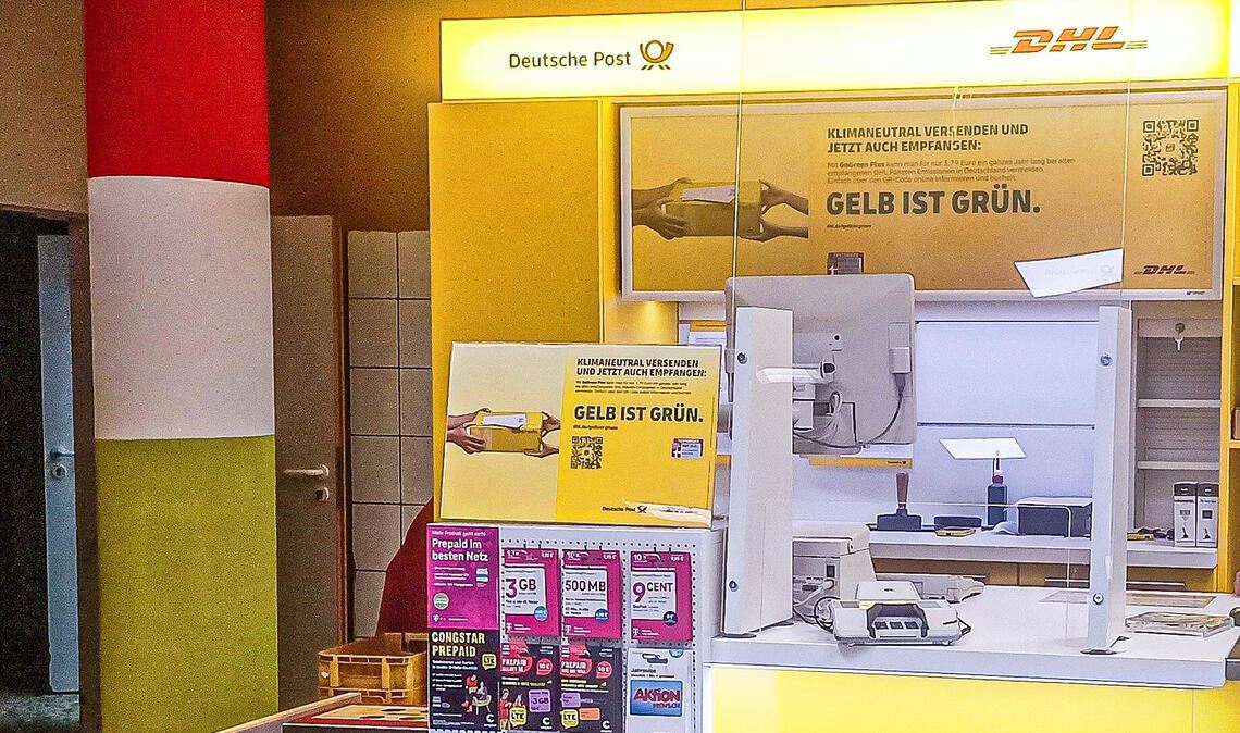 Die Postagentur im Gebäude Bahnhofstraße 42 in der Mühlacker Innenstadt soll Anfang Juli wieder ganztägig geöffnet sein. Foto: Archiv