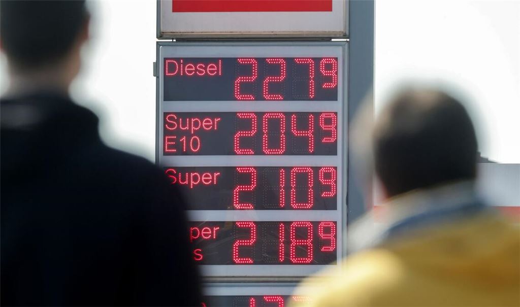 Die Preise für Diesel, aber auch andere Treibstoffe sind infolge des Iran-Kriegs enorm hoch. (Symbolfoto)