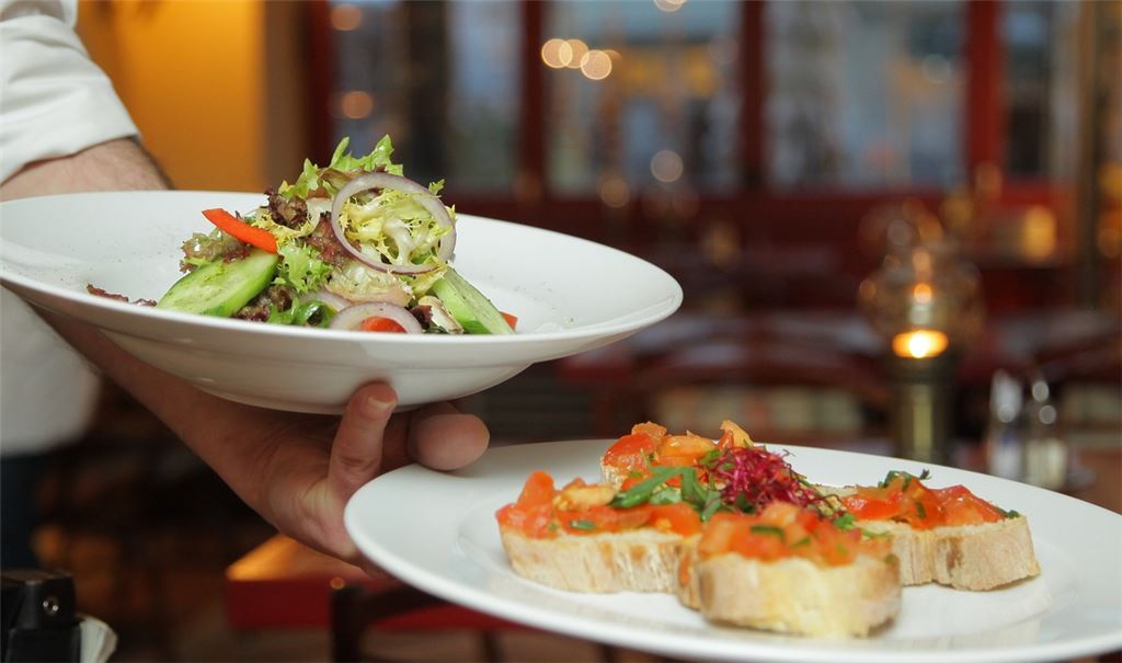 Die Preise steigen für die Gastronomen und ihre Kundschaft gleichermaßen: Das erhöht den Druck auf die Betriebe auch in der Region. Foto: pexels/pixabay