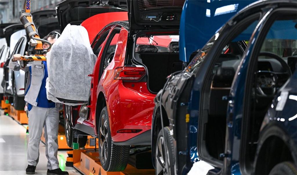 Die Produktion bei VW läuft auch nächste Woche weiter. (Archivbild)