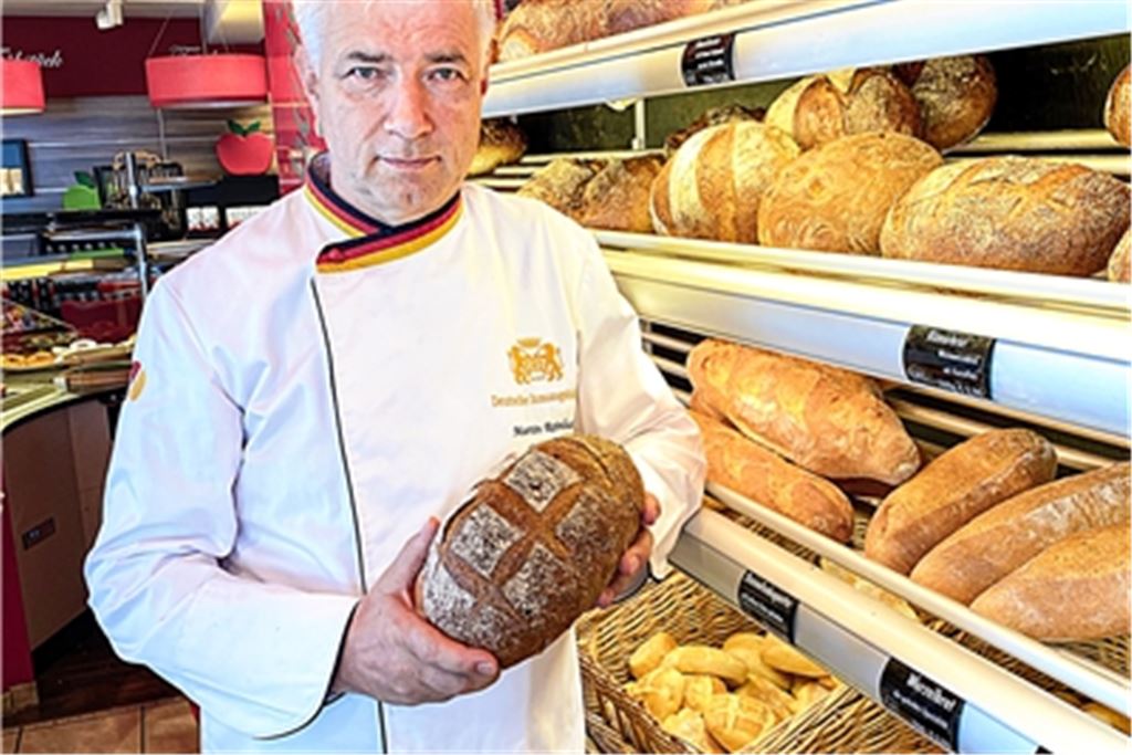 Die Produktionskosten für Backwaren seien immens gestiegen, sagt der Knittlinger Bäckermeister Martin Reinhardt. Was das für seinen Betrieb und die Branche bedeutet, will er am Mittwoch Politikerinnen und Politikern genau vorrechnen. Foto: privat