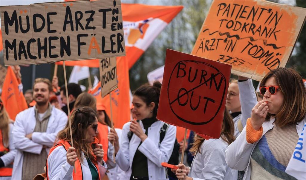 Die Proteste der Klinikärzte sind beendet – es gibt eine Tarifeinigung.