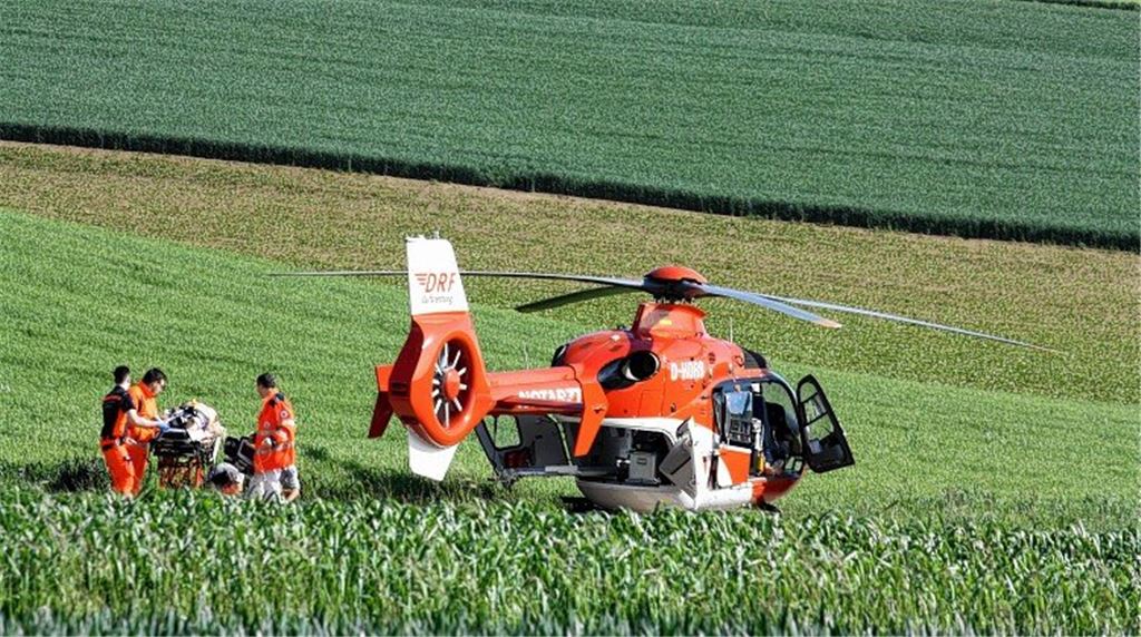 Radfahrerin bei Kollision mit Auto tödlich verletzt