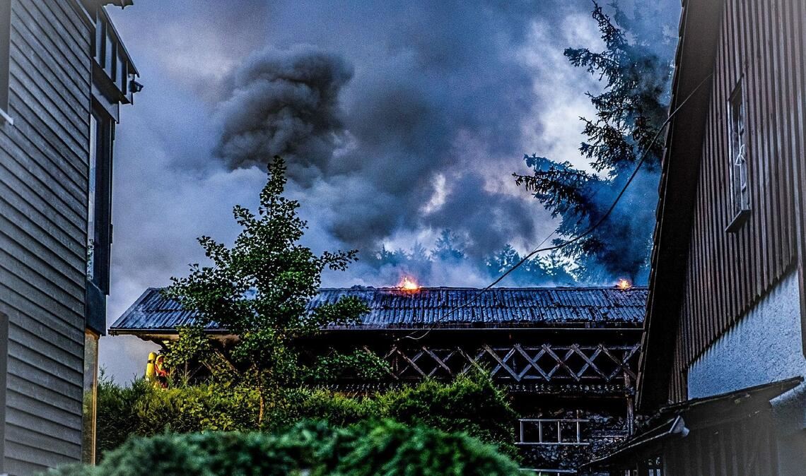 Die Rauchwolke war weithin sichtbar.