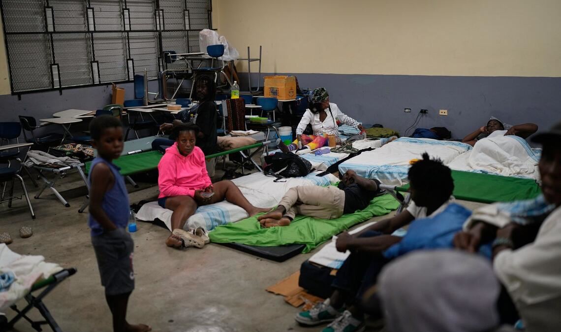 Die Regierung rief die gesamte Bevölkerung dazu auf, möglichst zu Hause zu bleiben.