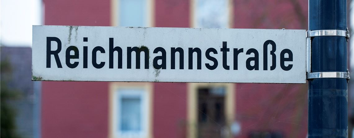 Die Reichmannstraße in Dürrmenz erinnert an ein wichtiges Kapitel der örtlichen Medizingeschichte. Foto: Fotomoment