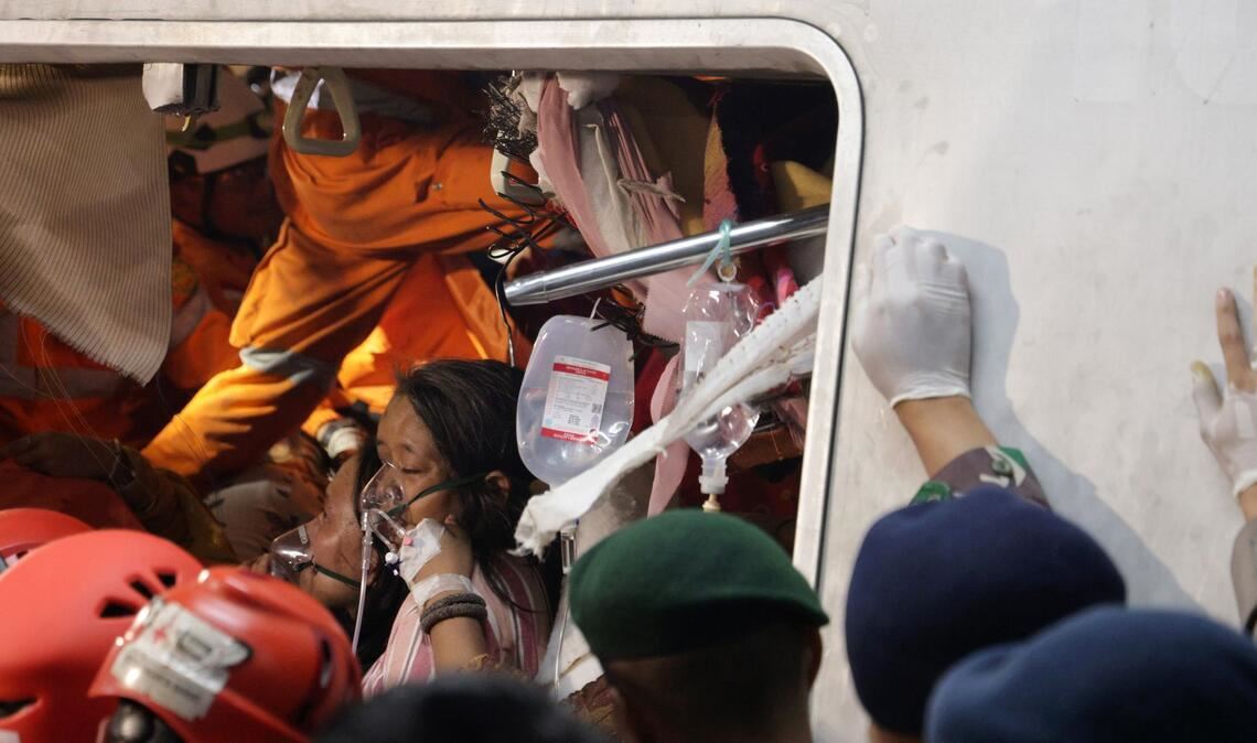 Die Rettungskräfte waren viele Stunden im Einsatz.