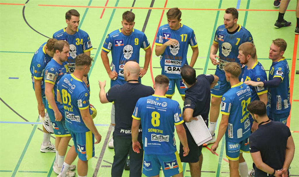 Die SG Pforzheim-Eutingen während des Testspiels gegen den Bundesligisten TVB Stuttgart, in dem sie sich gut verkauft hat. Foto: Jürgen Müller