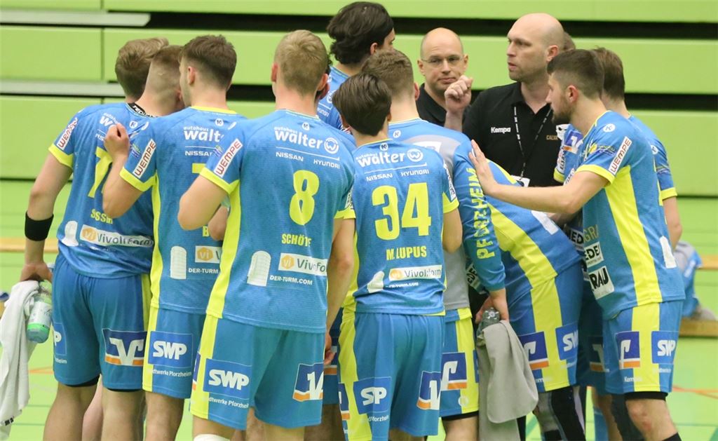 Die SG Pforzheim/Eutingen – hier im Derby gegen die TGS – führt derzeit die Tabelle um den Handball-Ligapokal an.Foto: Huber