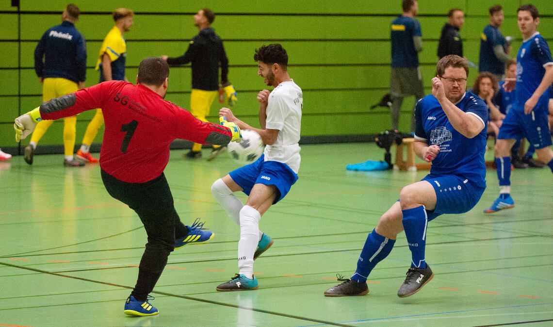 Die SG Roßwag Mühlhausen gewinnt das erste Spiel als Ausrichter gegen die FVgg 0...