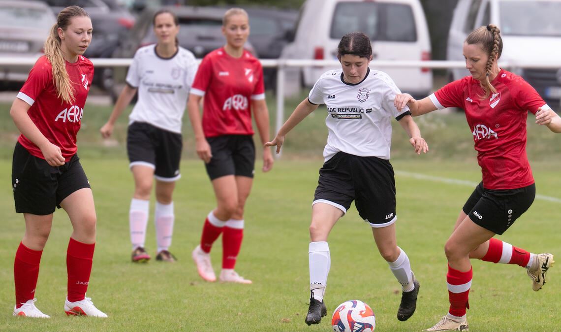 Die SGM verkauft sich trotz der klaren Niederkage teuer. Foto: Fotomoment