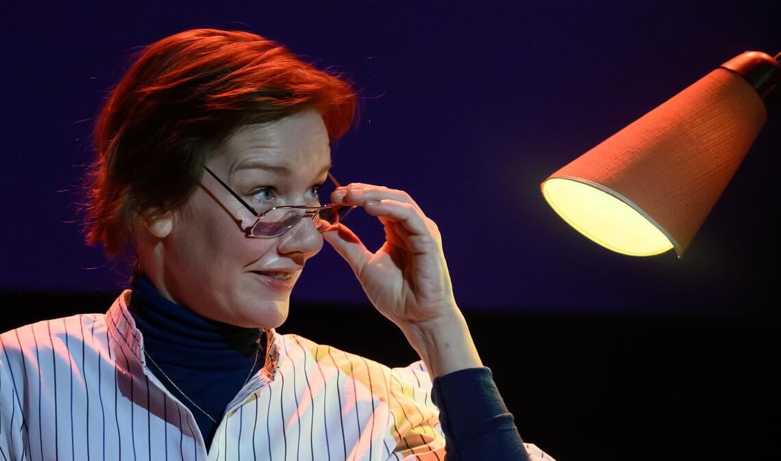 Die Schauspielerin Sandra Hüller liest am bundesweiten Vorlesetag in Leipzig aus Kinderbüchern.