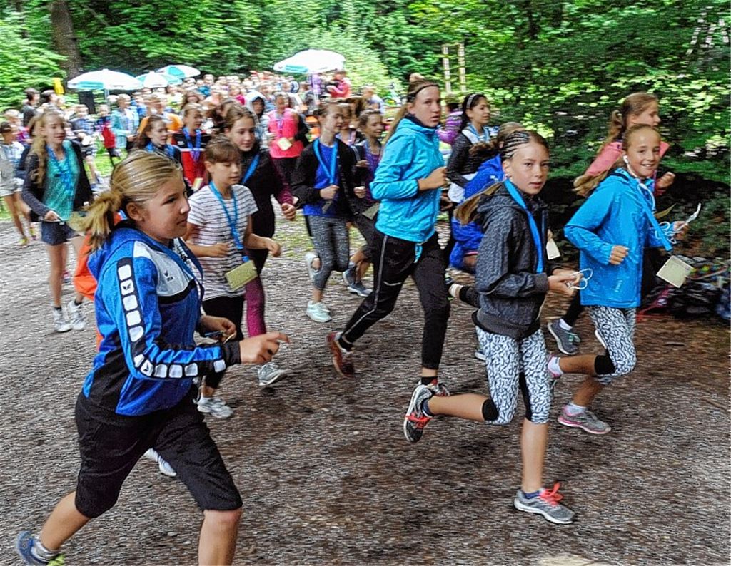 Schüler laufen für Afrika