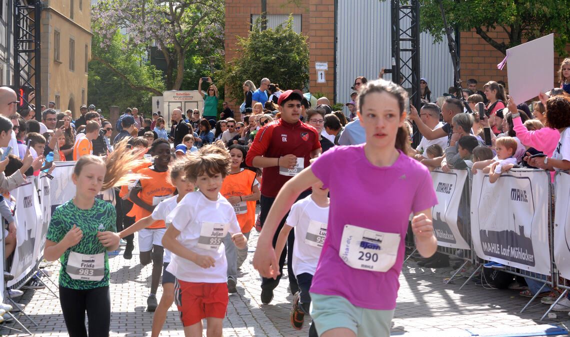 Die Schülerinnen und Schüler machen Tempo.