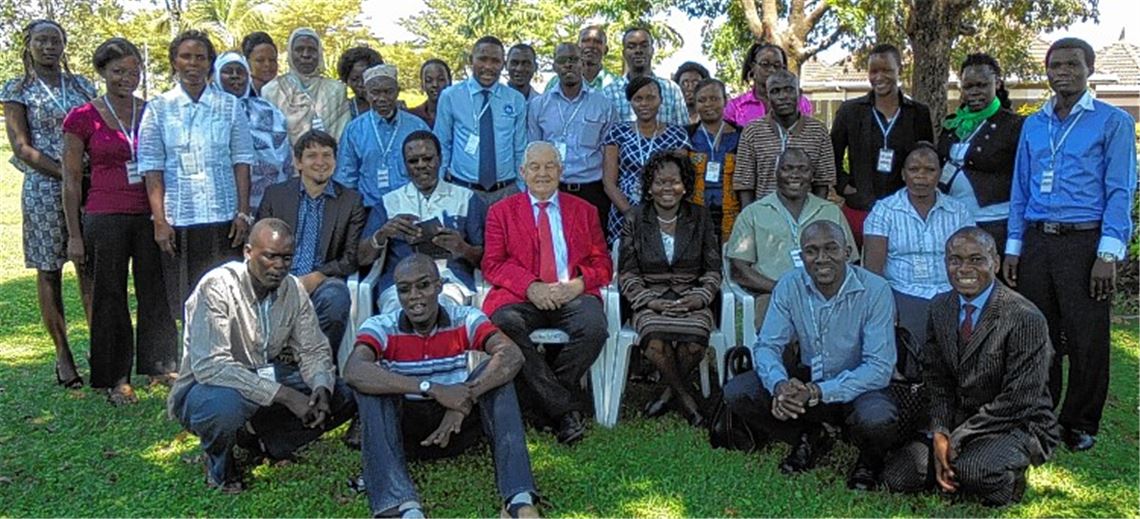 Die Seminargruppe mit dem Sternenfelser Professor Walther Specht (Mitte), seinem Kollegen Jonas Puhm und weiteren Mitstreitern.