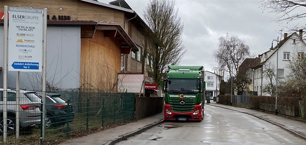 Die Sichtverhältnisse auf der Industriestraße sind nicht immer optimal. Foto: mt