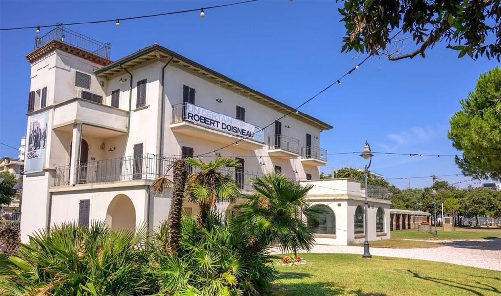 Die Sommerresidenz des früheren faschistischen Diktators B. Mussolini (1883-1945) in der Nähe von Rimini an Italiens Adriaküste gehört jetzt der Gemeinde. (Archivbild)