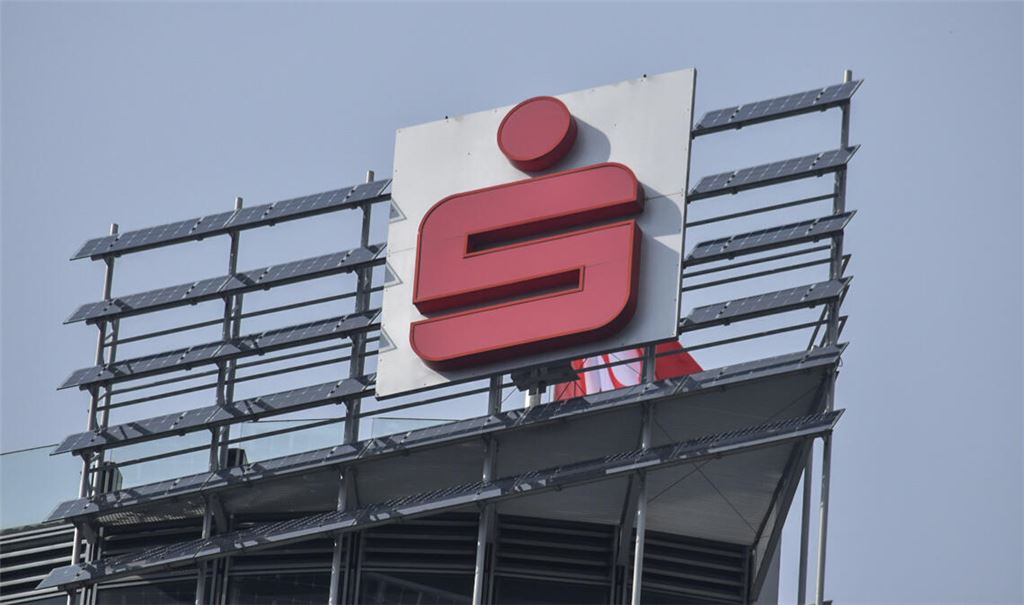Die Sparkasse Pforzheim Calw will nicht als geizig gelten. Foto: Myroshnichenko