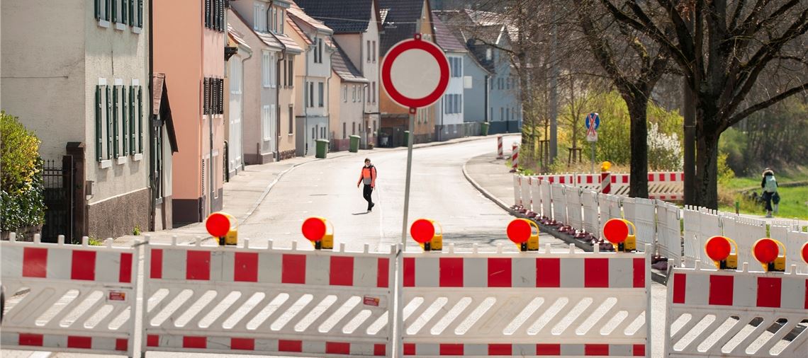 Gesperrte Enzstraße: Vor Schleichwegen wird gewarnt Die Sperrung der Enzstraße, die gerade saniert wird, verleitet Ortskundige dazu, auf Schleichwegen zu fahren statt auf der offiziellen Umleitungsstrecke. Archivfoto: Fotomoment