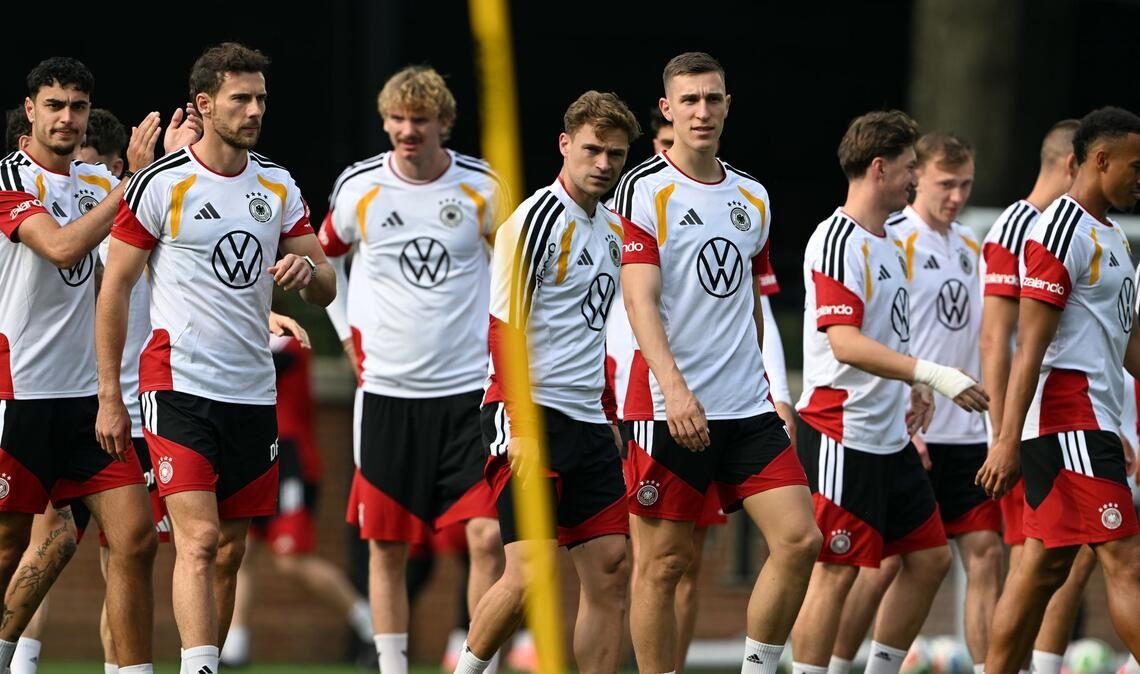 Die Spieler der Nationalmannschaft beim öffentlichen Training auf dem Gelände der Wake Forest University in Winston-Salem.