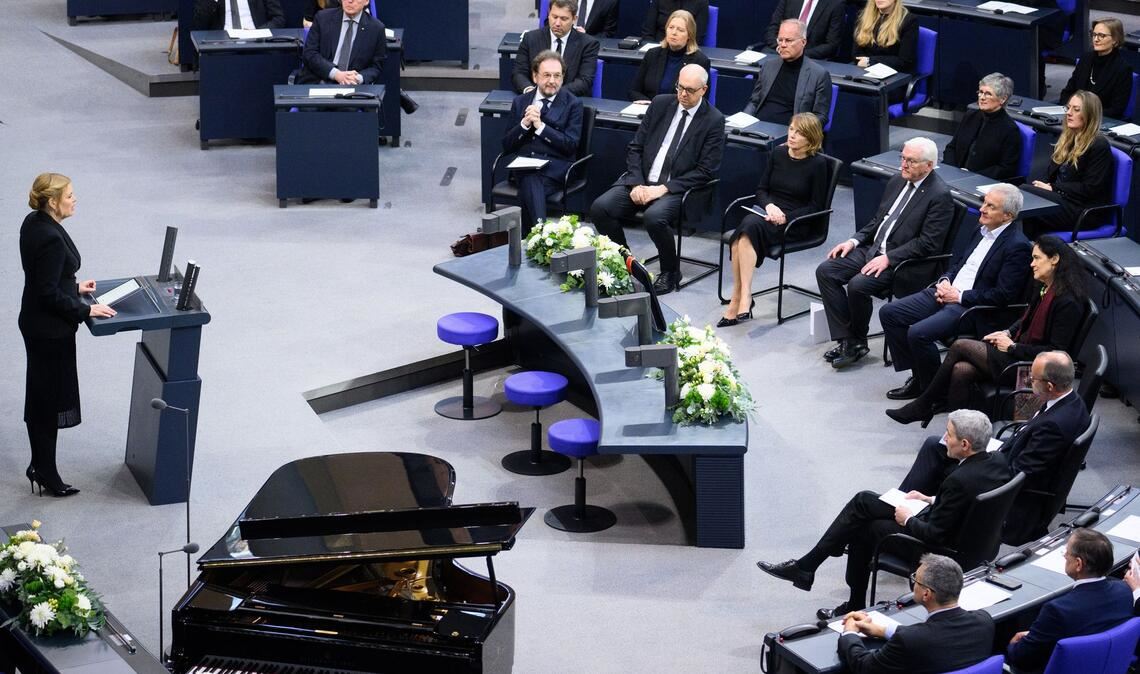 Die Spitzen der deutschen Politik nehmen Abschied von der früheren Bundestagspräsidentin Süssmuth