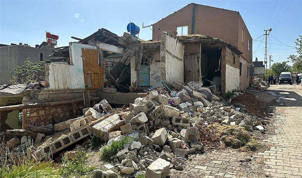 Die Spuren der Zerstörung, die das verheerende Erdbeben am 6. Februar angerichtet hat, prägen auch über drei Monate später noch das Bild im Südosten der Türkei. Fotos: privat