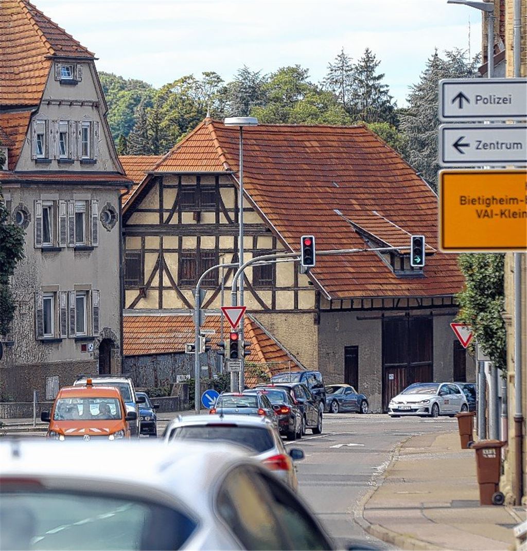 Tauziehen um Erhalt von Stallscheune geht weiter