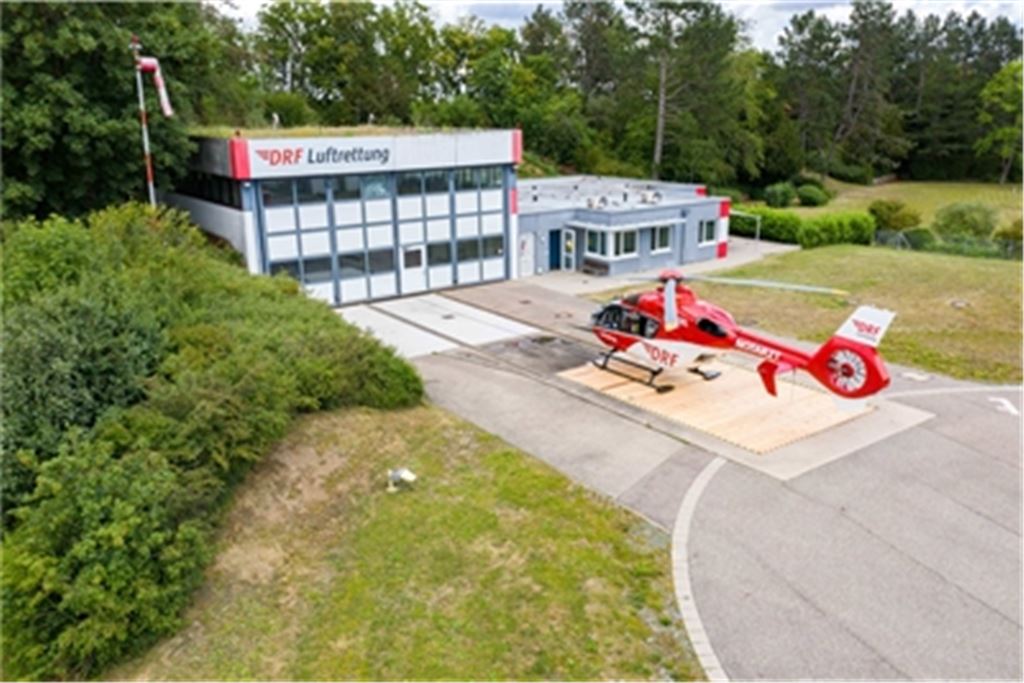 Die Station Leonberg der DRF Luftrettung mit dem Rettungshubschrauber Christoph 41, der auch Notfalleinsätze im Raum Mühlacker und Pforzheim fliegt. Foto: DRF Luftrettung/Jan Ohmen