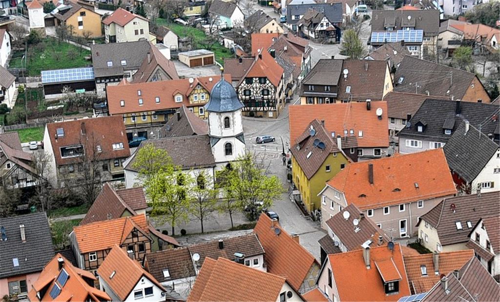 Die Sternenfelser Ortsmitte soll mit Hilfe des Landessanierungsprogramms attraktiver werden. Foto: Garhöfer