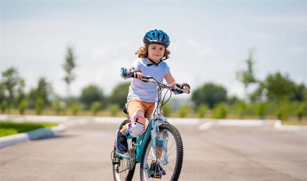 Die Stiftung Warentest hat Kinderfahrräder unter die Lupe genommen. (Symbolbild)